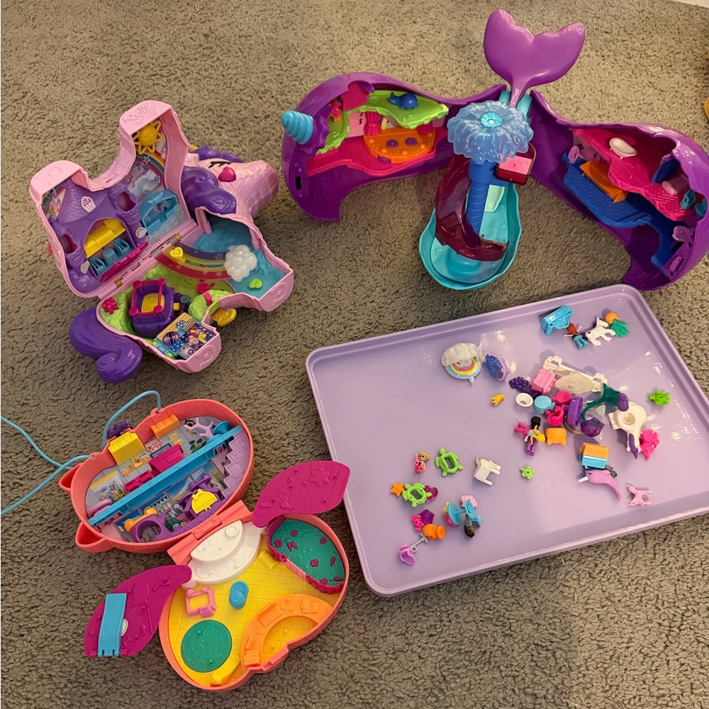 3 Polly Pocket sets